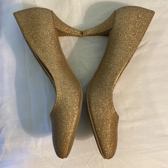 Fioni heels NWOT - Picture 4 of 8